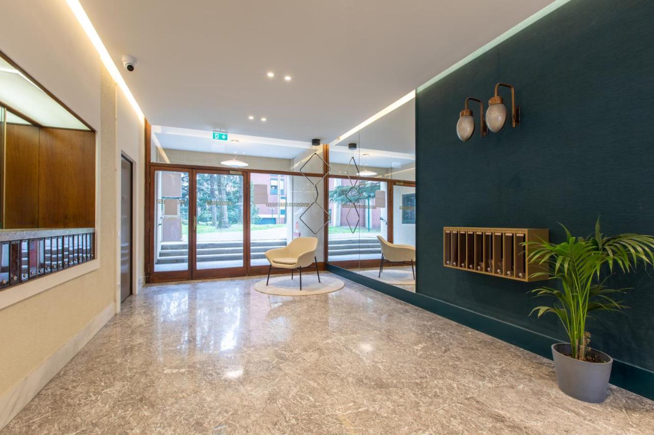 Daplace - Portaluppi Apartment Milan Luaran gambar